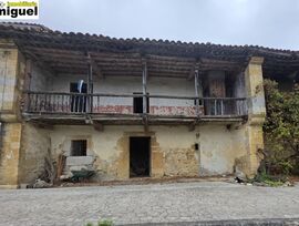 Casa de pueblo en Peñamellera Baja