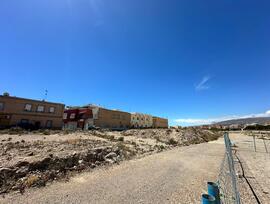 Parcela urbana en Almeria
