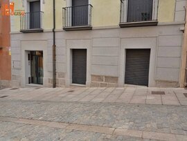 Unidad comercial en San Ildefonso La Granja