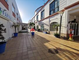 Unidad comercial en Chiclana de la Frontera