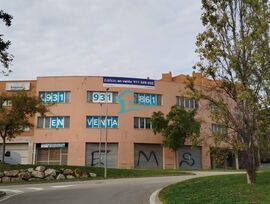 Edificio en Santa Coloma de Cervello