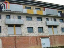 Unidad comercial en La Muela