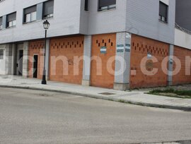 Unidad comercial en Laguna de Duero