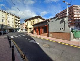 Unidad comercial en Los Corrales de Buelna