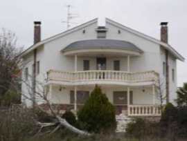 Villa en Valencia de Don Juan