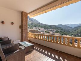 Edificio en Guejar Sierra