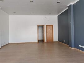 Unidad comercial en Baena