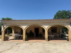 Villa en Carmona