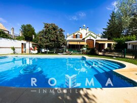 Villa en Montequinto