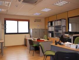 Nave en Ejea de los Caballeros