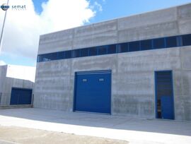 Nave en Cervera