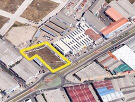 Terreno industrial en Villares de la Reina