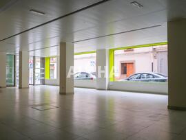 Unidad comercial en Moncada