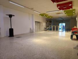 Local comercial en Camas