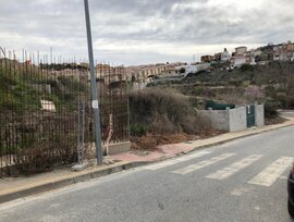 Parcela urbana en Jun