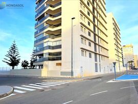 Unidad comercial en La Manga del Mar Menor