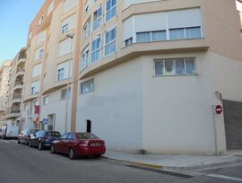Unidad comercial en Oliva