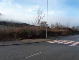 Terreno industrial en Egues