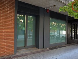 Unidad comercial en Pamplona - Iruña