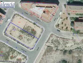 Parcela urbana edificable en Riba - Roja de Turia