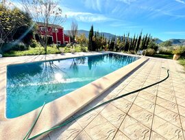 Villa en Hondon de las Nieves