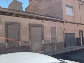 Casa de campo en Elda