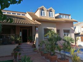 Villa en Los Alcázares