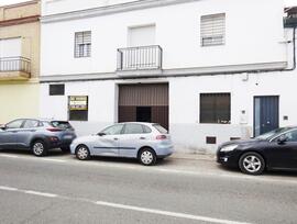 Unidad comercial en Sanlucar la Mayor