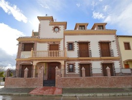 Villa en Villanueva de la Concepción