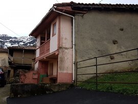 Casa de pueblo en Morcin