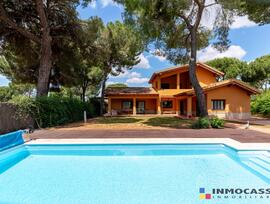 Villa en Bollullos de la Mitacion