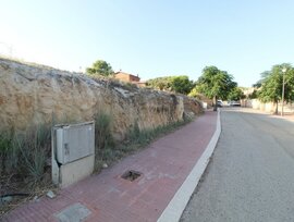 Parcela urbana en Roda de Bara