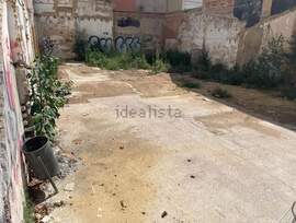 Parcela urbana edificable en Benetusser
