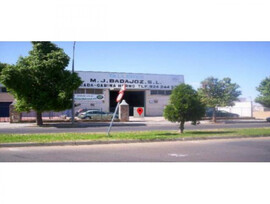 Nave en Badajoz