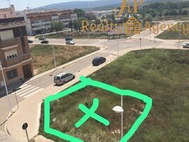 Parcela urbana en Monserrat