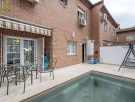Casa adosada en Granada