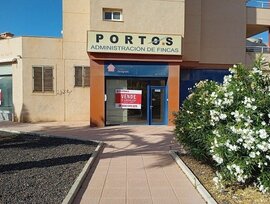 Unidad comercial en La Manga del Mar Menor