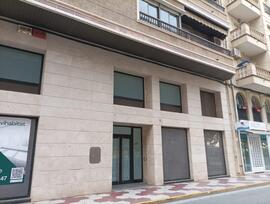Unidad comercial en Santa Pola