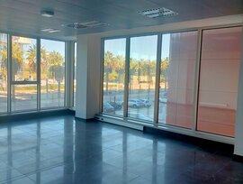 Unidad comercial en Los Barrios