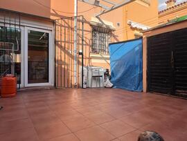 Casa adosada en Los Barrios