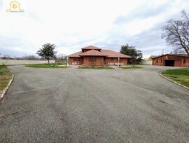 Villa en Villaobispo