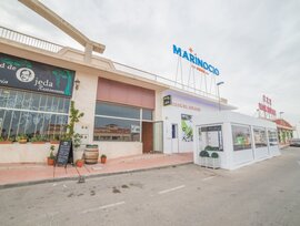 Unidad comercial en Los Narejos