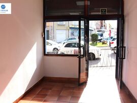 Unidad comercial en Alcala de Guadaira