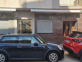 Unidad comercial en Torrevieja