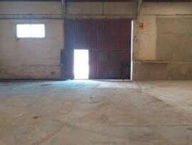 Nave en Elche