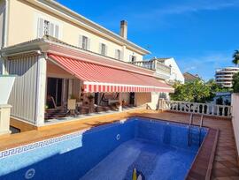 Villa en Jerez de la Frontera