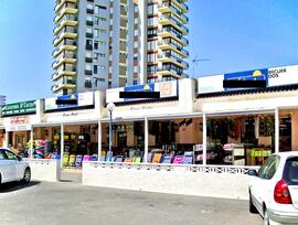 Unidad comercial en La Manga del Mar Menor