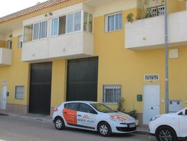 Casa adosada en Granja de Rocamora