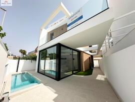 Villa en Pilar de la Horadada