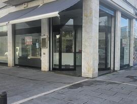 Unidad comercial en Torrelavega